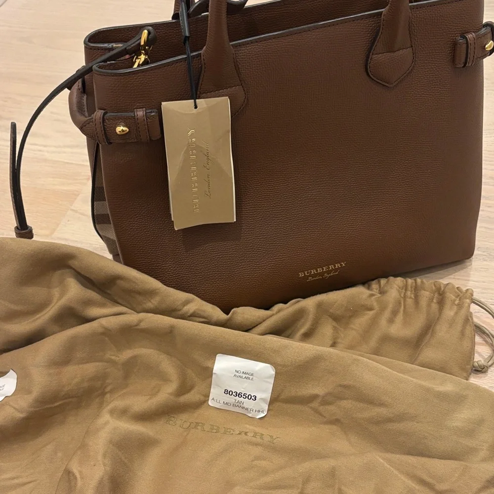 Burberry Tan Leather bag - Picture 5 of 6